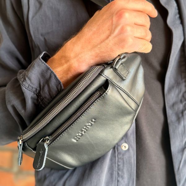 Leather sling bag - Noshoo (Core) - Cowhide Leather black